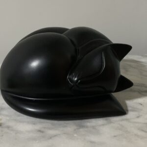 black resin cat